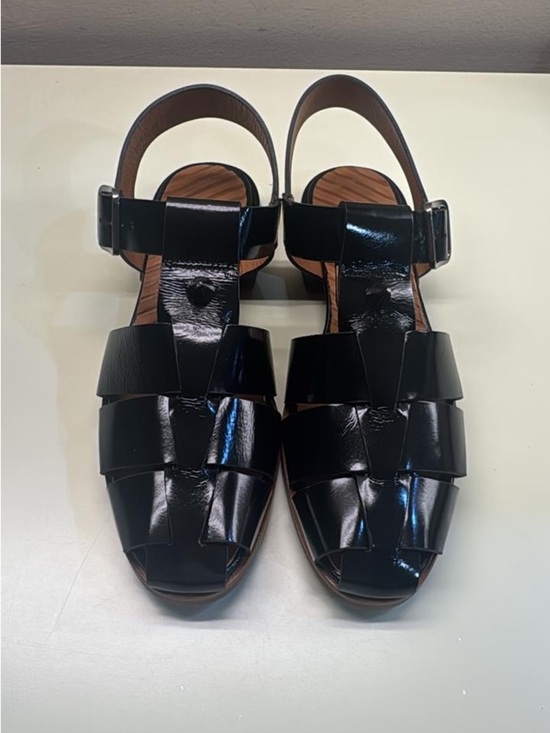 Chie Mihara Shoes - Chie Mihara Black Patent Leather Fisherman Sandals